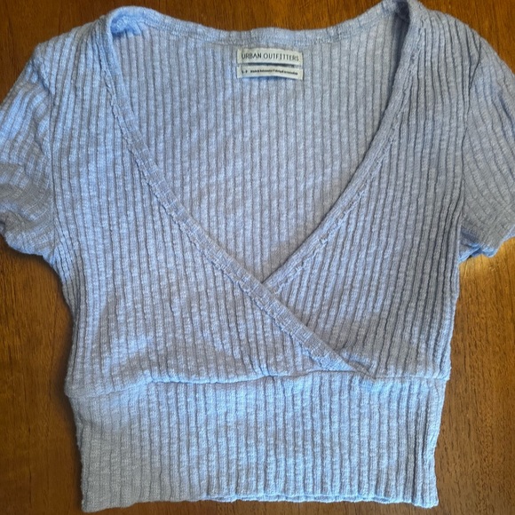Light blue urban outfitters top - Picture 2 of 4